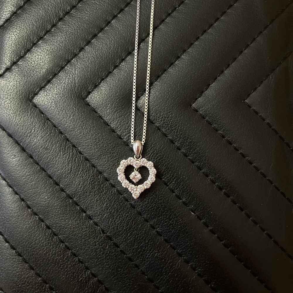 Shimmering Heart Necklace .925 SS